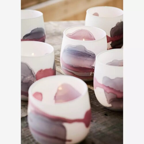 Buy designer candle holders to enhance your home décor. Discover unique and stylish designs that add a touch of elegance to any space. Shop now for premium quality and beautiful aesthetics.
https://em-home.co.uk/product-category/home-decor/candleholders/